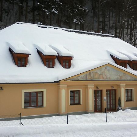 Apartmany Weissov Dom Banska Stiavnica Exterior photo