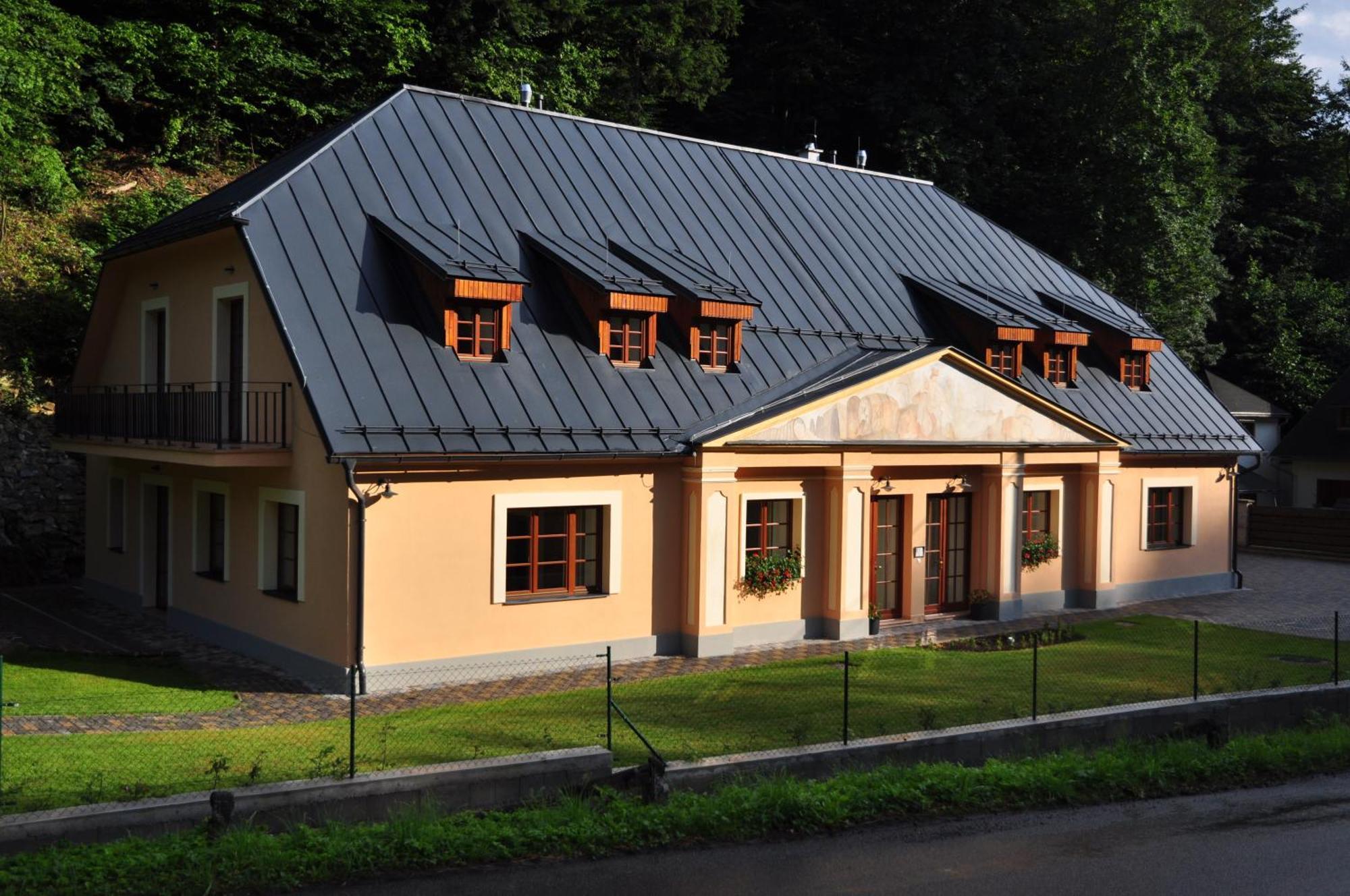Apartmany Weissov Dom Banska Stiavnica Exterior photo