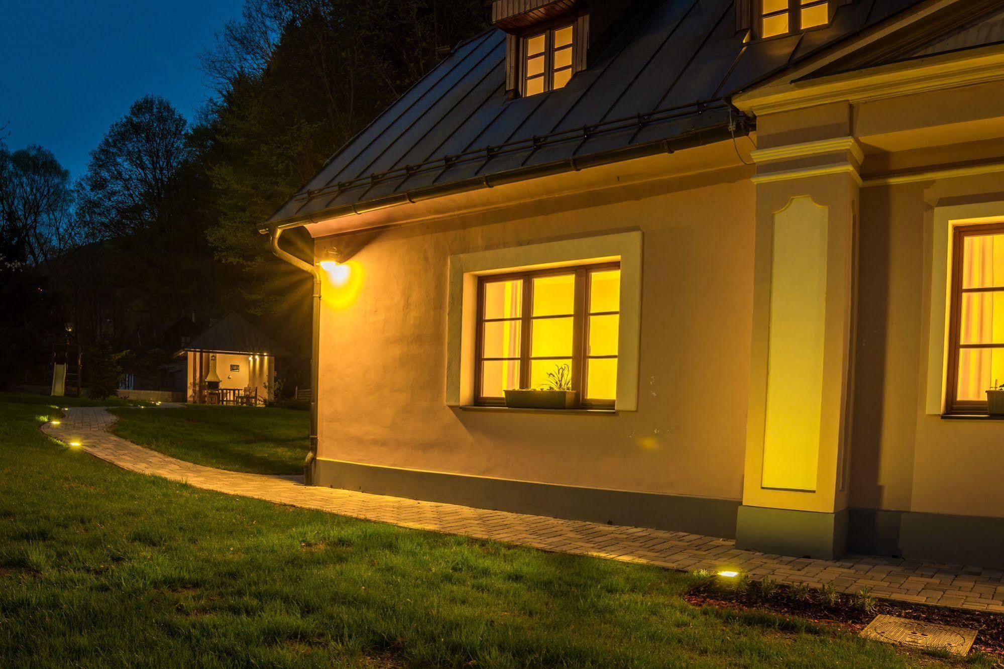 Apartmany Weissov Dom Banska Stiavnica Exterior photo